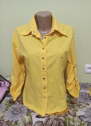 Женская молодежная рубашка.
рукав три четверти.
цвет: салатовый, жёлтый1 фото
