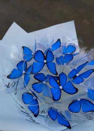 Букетик з метеликів