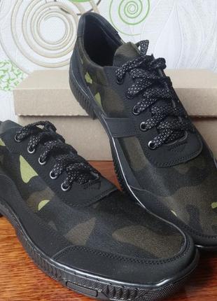 Мужские кроссовки камуфляжные