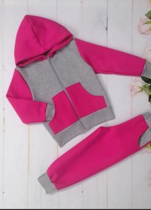 Костюм 3-х нить  на девочку размер 92/98