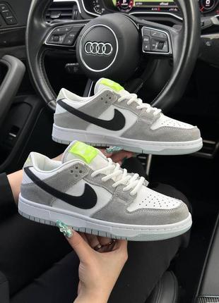 Женские кроссовки nike sb dunk low pro grey white black new6 фото