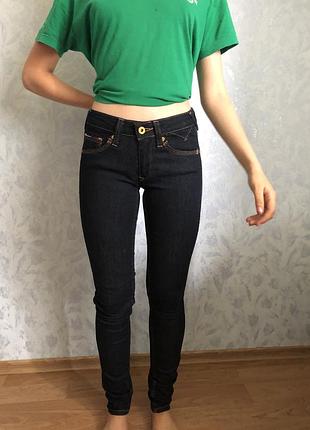 Джинсы tommy hilfiger