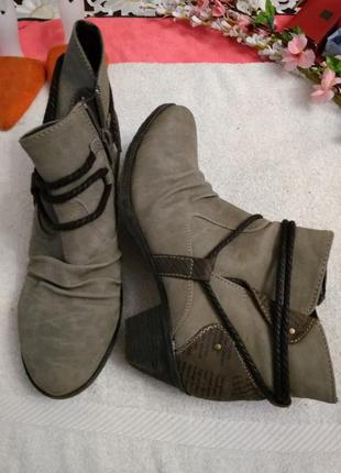 Чобітки.(замінник.)