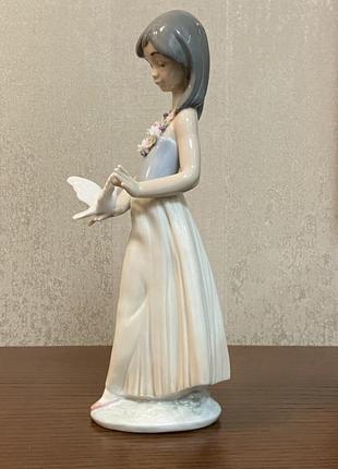 Фарфоровая статуэтка lladro «полинезийская любовь».2 фото