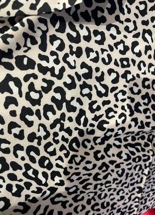 Брюки зебра леопард с животным принтом брюки палаццо клеш широкие свободные черные белые базовые на резинке легкие летние2 фото