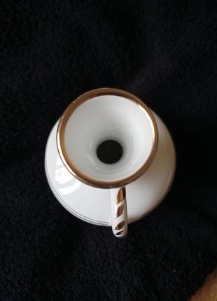 Невелика порцелянова ваза із золотом із греції4 фото