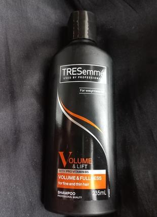 Шампунь для волосся tresemmé volume & lift 
 235 мл