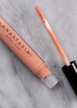 Жидкая помада-блеск для губ Max factor colour elixir цвет undressed