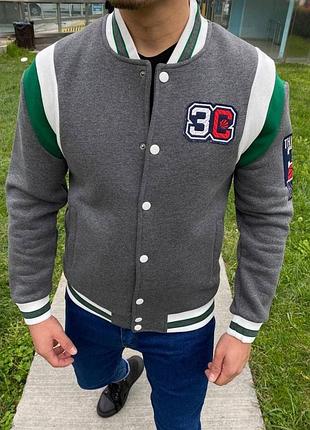 Бомбер на тоненькому флісі