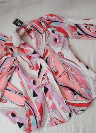 Костюм женский, брюки и пиджак