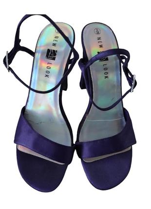 Стильные женские босоножки тм new look, 38 размер, фиолетового цвета3 фото