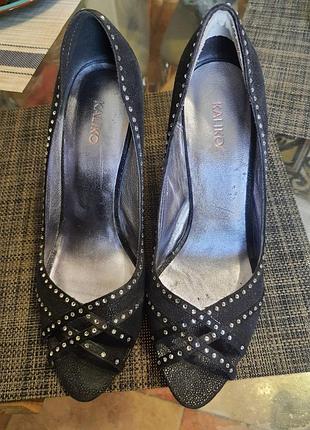 Туфли женские.