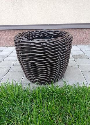 Кашпо из ротанга 7