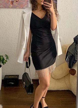 Чорне  плаття