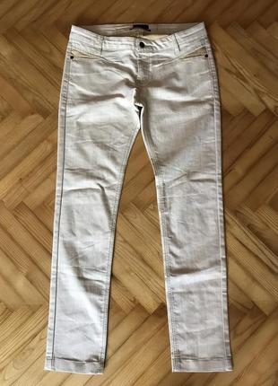 Бежевые джинсы от day birger et mikkelsen! p.-40