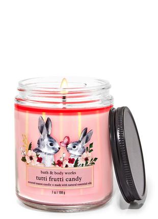 Ароматическая свеча bath and body works tutti frutti candy