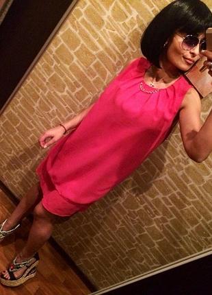 Ефектне малинове плаття трапеція з поясом