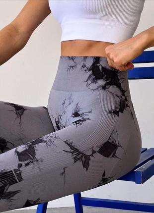 Фітнес легінси лосіни лосини marble tie-dye cірі з чорним з ефектом push up (безшовні)