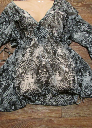 Туника рубашка р22 принт питона per una