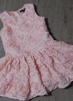 Гарнюще сукню на 2-3 роки