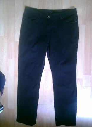 Фірмові джинси