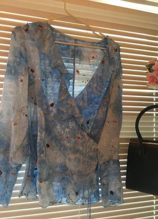 Шифонова дуже жіночна блуза, з вишивкою