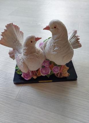 Декор,пара голубей"