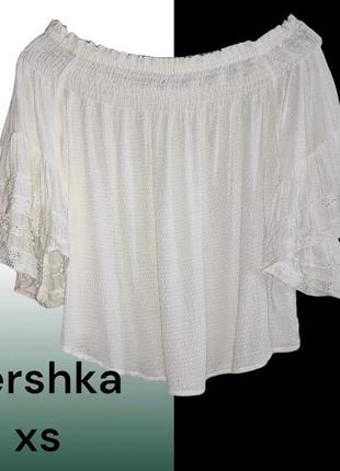 Стильная женская блуза-топ тм bershka, xs размер. блуза белого цвета,2 фото