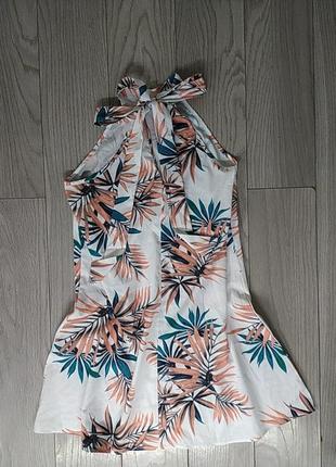 Платье с тропическим принтом на завязках8 фото