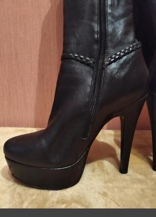 Ботфорты кожаные на шпильке