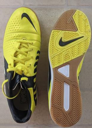 Футзальная обувь nike ctr360 libretto iii3 фото