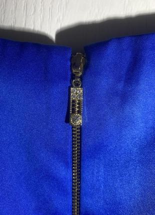 Яскрава синя коротка сукня 8