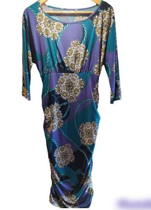 Великолепное платье с рукавом 3/4