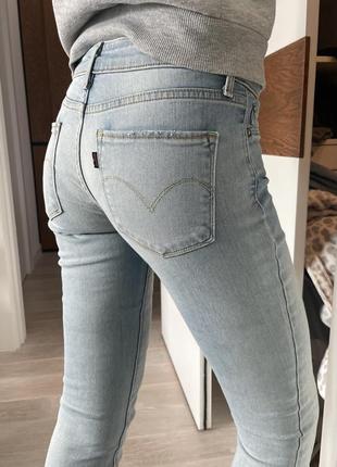 Джинси Levis 711 25 джинси