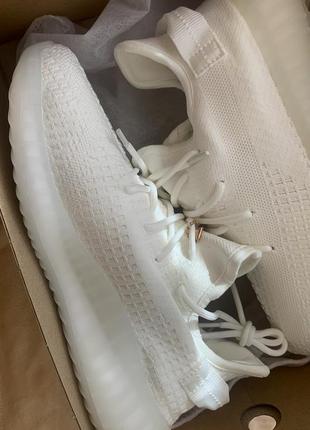 Yeezy boost 350 white