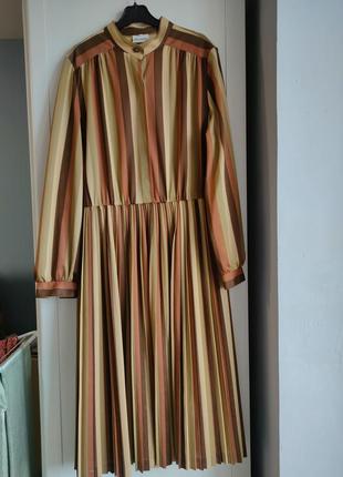 Винтажное платье люксового бренда1 фото