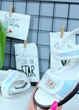 Босоножки акций