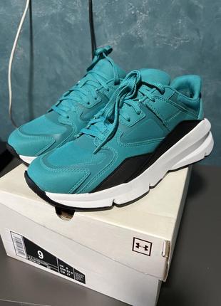 Кроссовки under armour