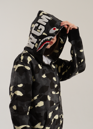 Чёрный худи bape shark full zip светящийся в темноте black camo кофта с капюшоном на молнии7 фото