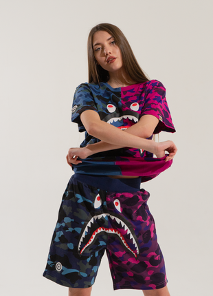 Сине-фиолетовые шорты bape half camo