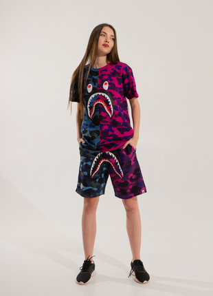 Сине-фиолетовые шорты bape half camo