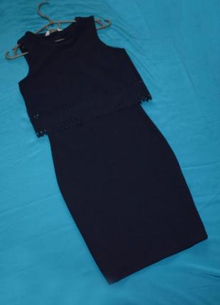 Темно-синє плаття-костюм з перфорацією1 фото