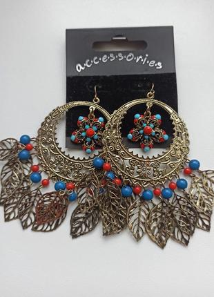 Серги, бижутерия.