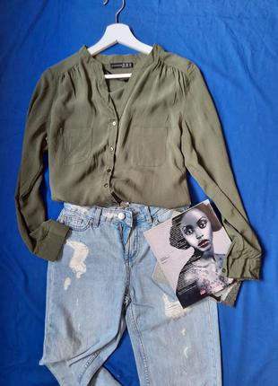 Блуза кольору хакі