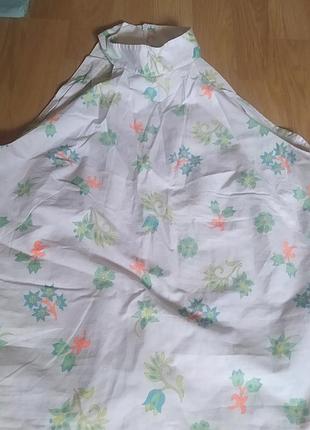 Біла блуза з відкритим плечем