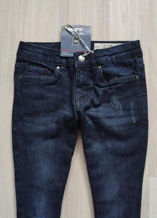 Стильні джинси скінні для дівчинки з розрізом на коліні2 фото