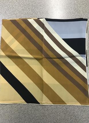 Прелестный платок в линию и геометрию из натурального шелка8 фото