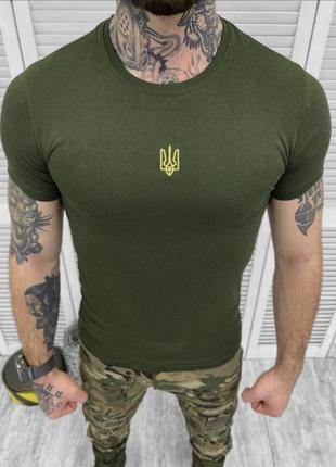 Хит продаж! хлопковая футболка хаки с гербом украины, патриотическая с вышивкой, коттон, трезубец, с трезубом
