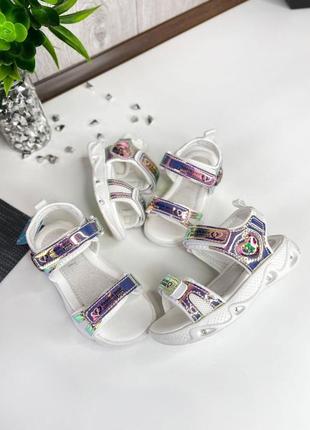 Стильні білі босоніжки для модниць.3 фото
