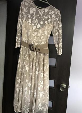 Плаття на випускний